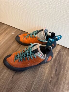 Scarpa Orange and Teal Men's Climbing Shoes